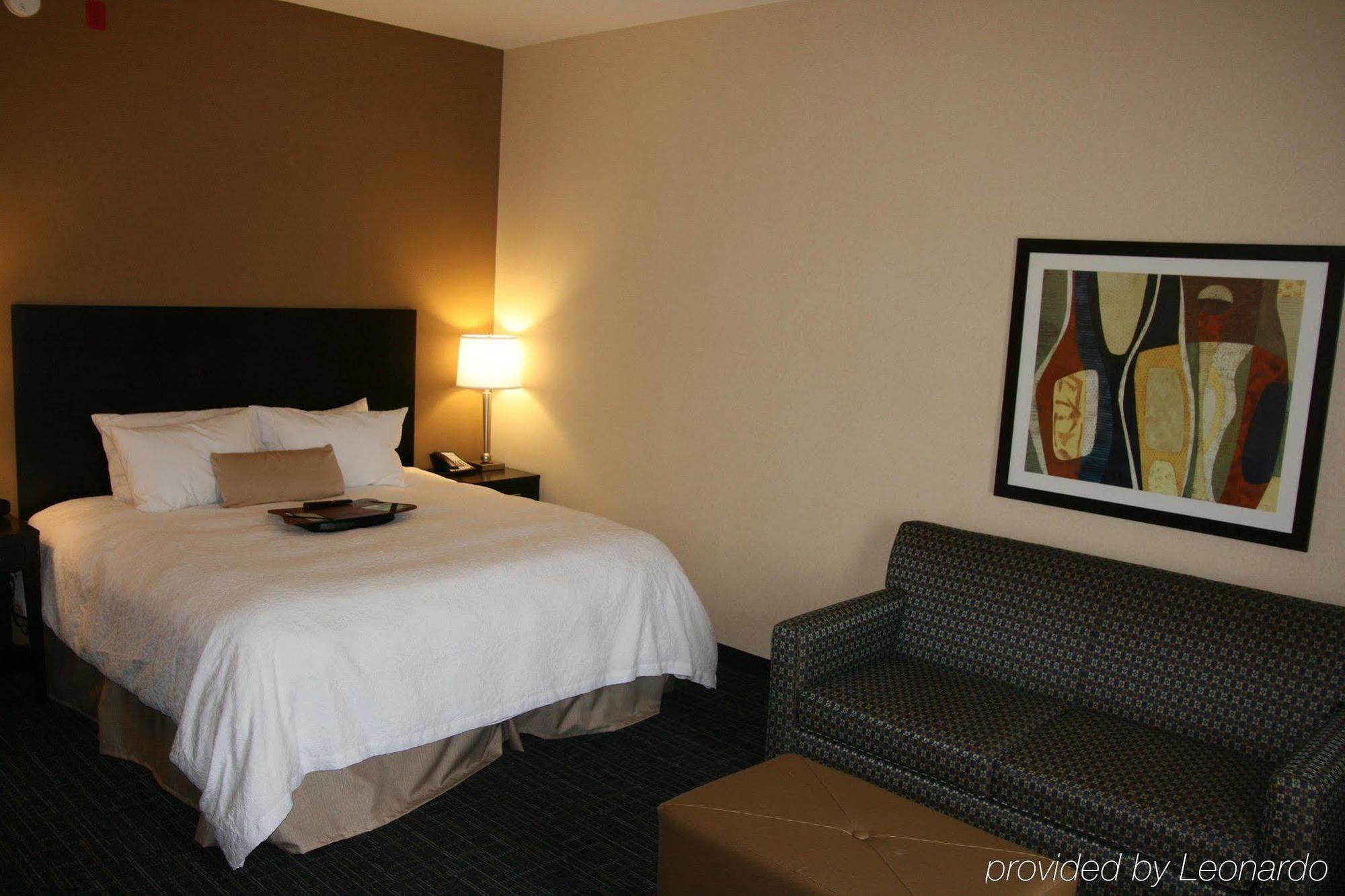 Hampton Inn Winfield Tucker Habitación foto